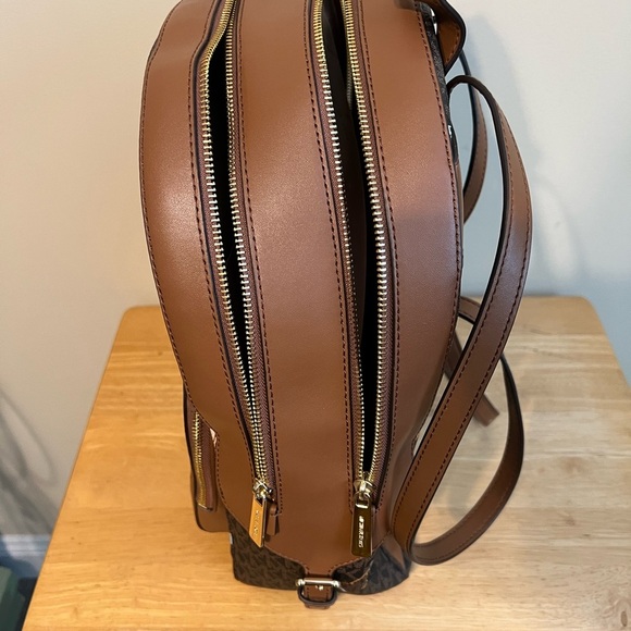 MK Backpack - Picture 4 of 8